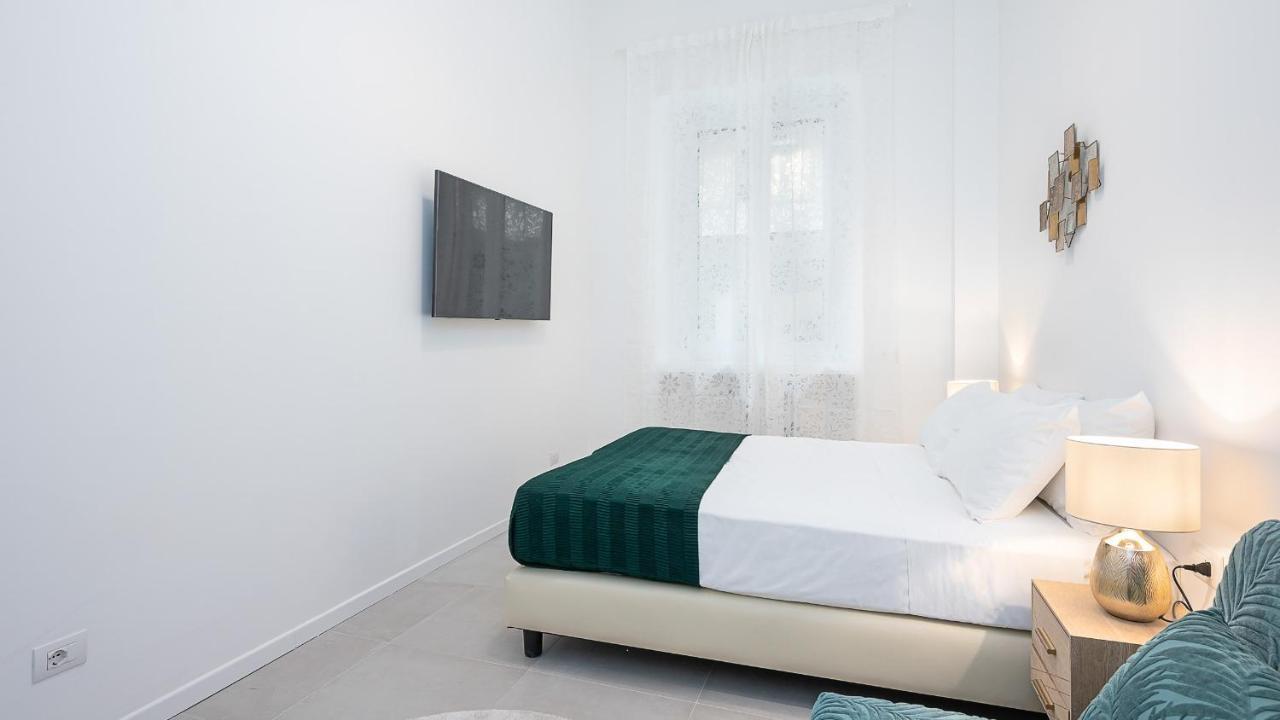 Classbnb - Due Moderni Appartamenti A 1Km Dall'Arco Della Pace Milan Exterior photo