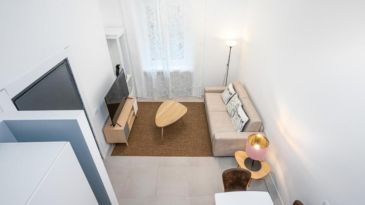 Classbnb - Due Moderni Appartamenti A 1Km Dall'Arco Della Pace Milan Exterior photo